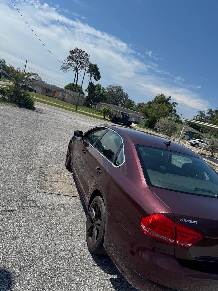 2013 Volkswagen Passat - $4,999