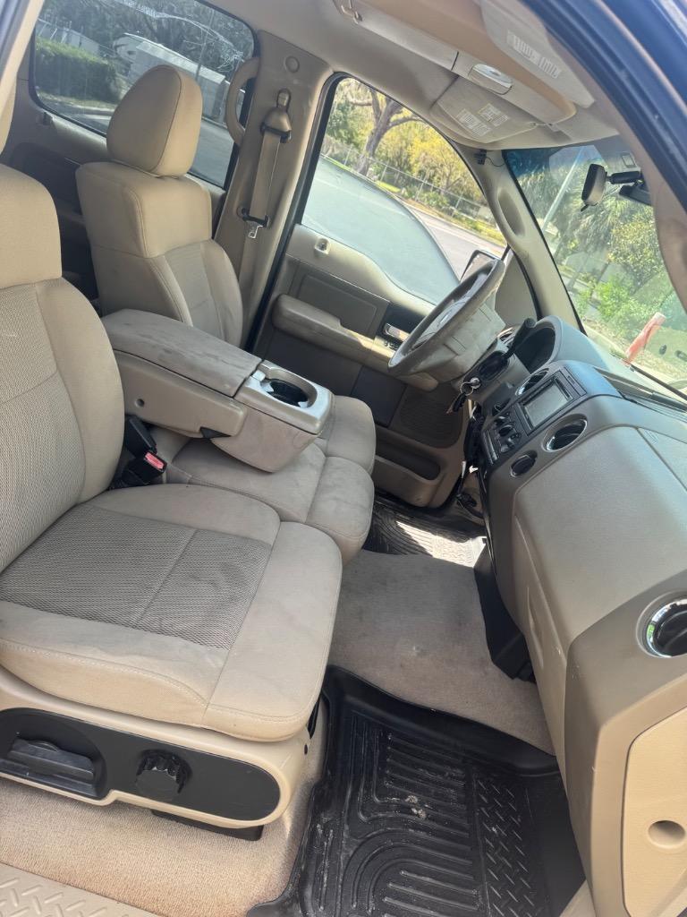 2005 Ford F150 - $4,400