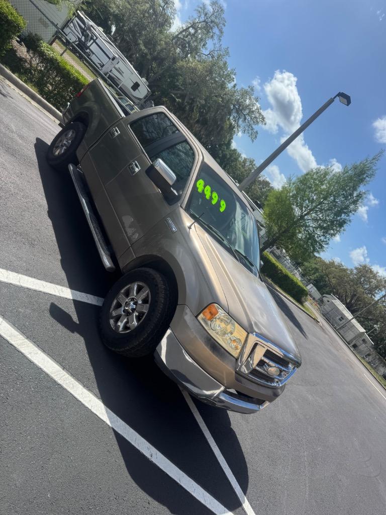 2005 Ford F150 - $4,400