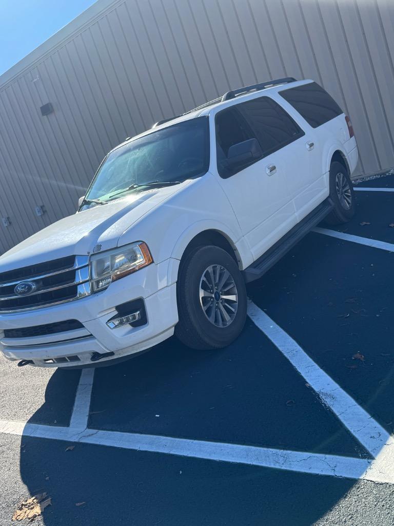 2017 Ford Expedition - $6,400