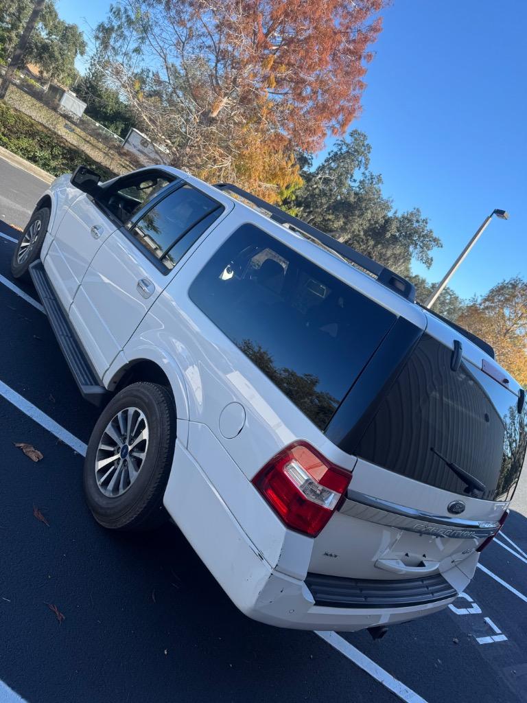 2017 Ford Expedition - $6,400