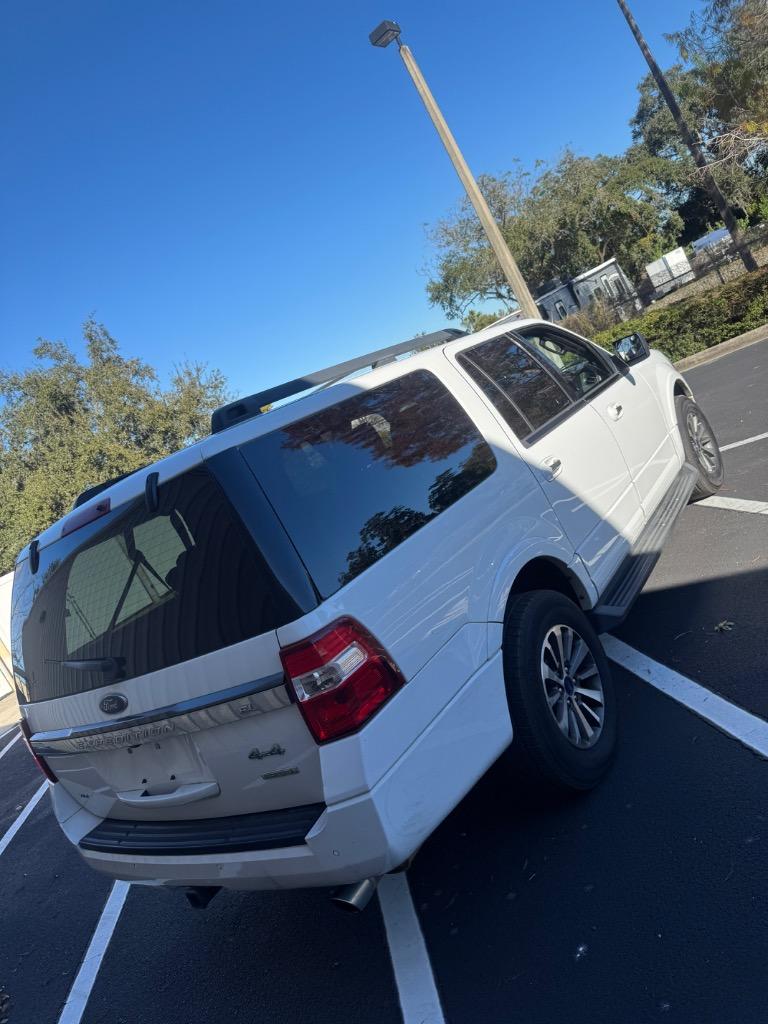 2017 Ford Expedition - $6,400