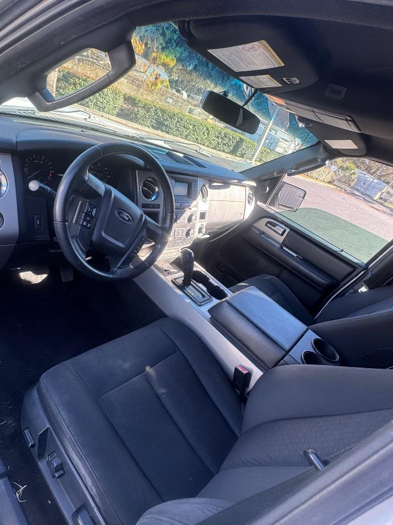 2017 Ford Expedition - $6,400