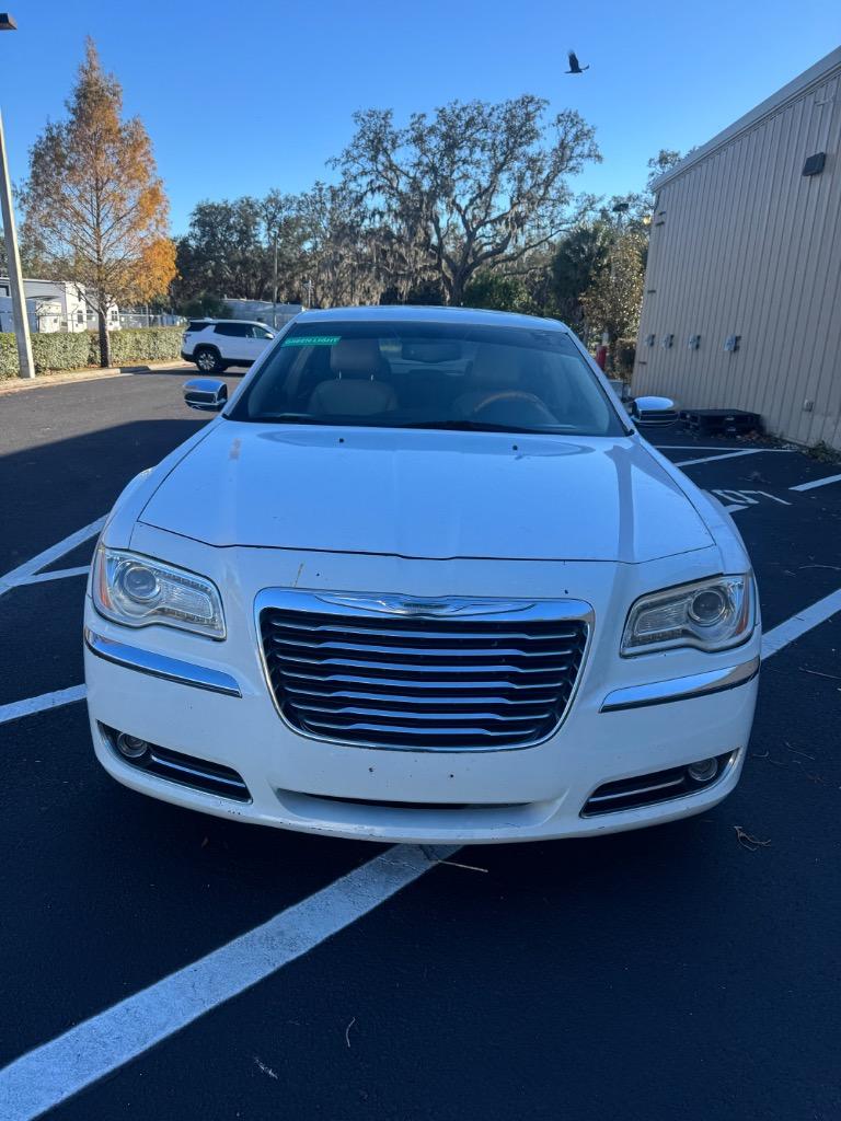 2014 Chrysler 300 - $3,499