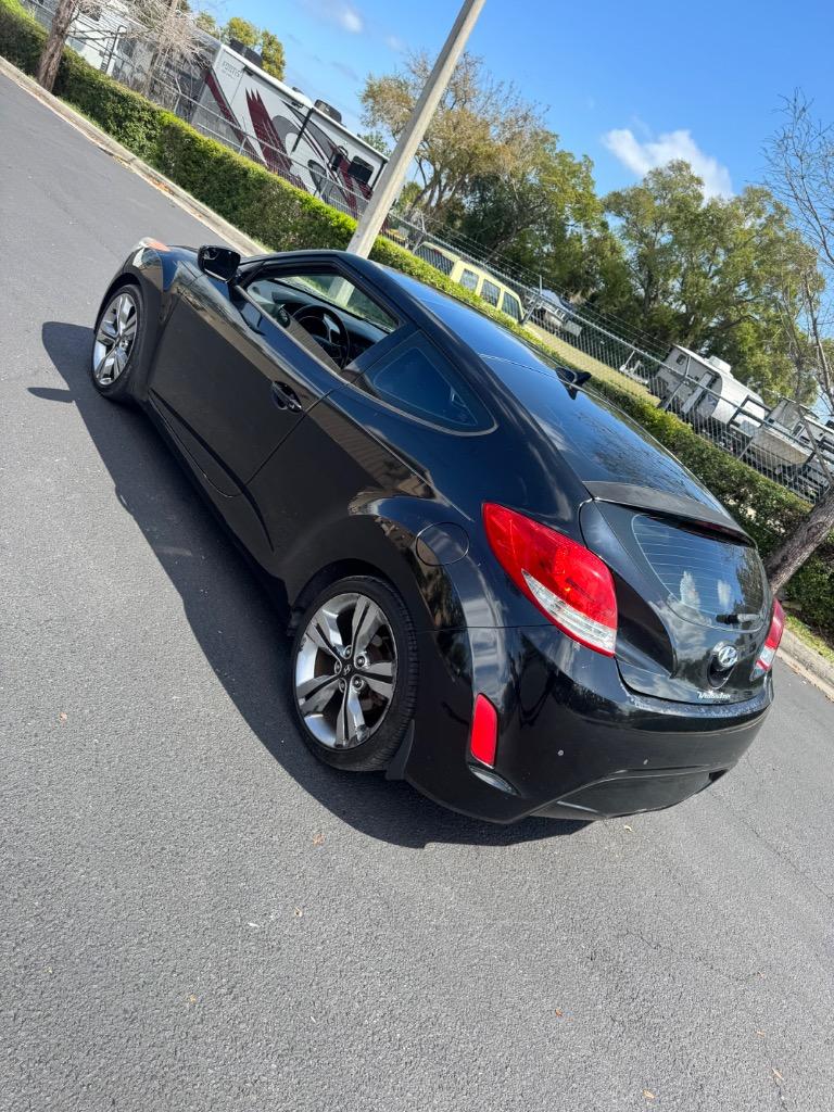 2014 Hyundai Veloster - $4,200