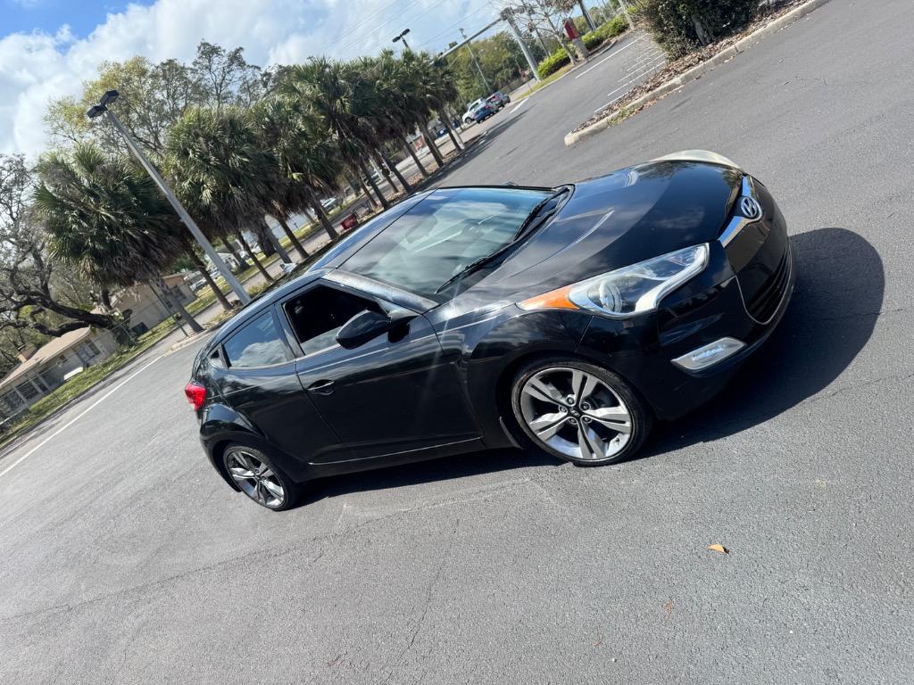 2014 Hyundai Veloster - $4,200