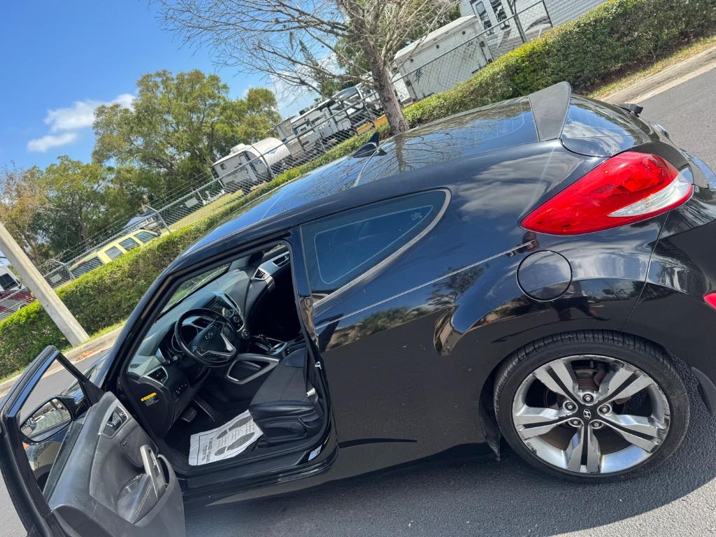 2014 Hyundai Veloster - $4,200