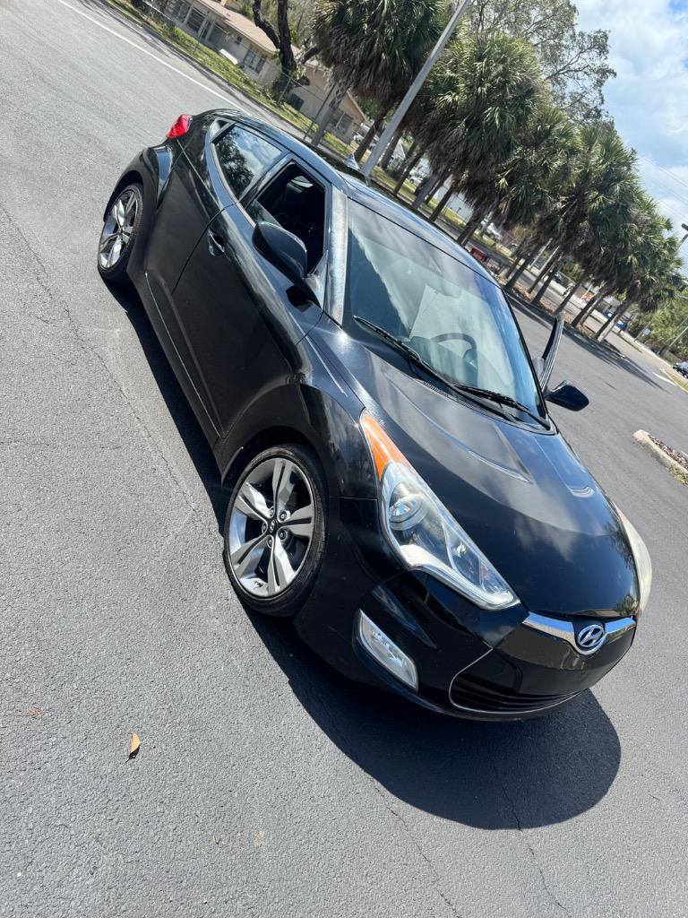 2014 Hyundai Veloster - $4,200