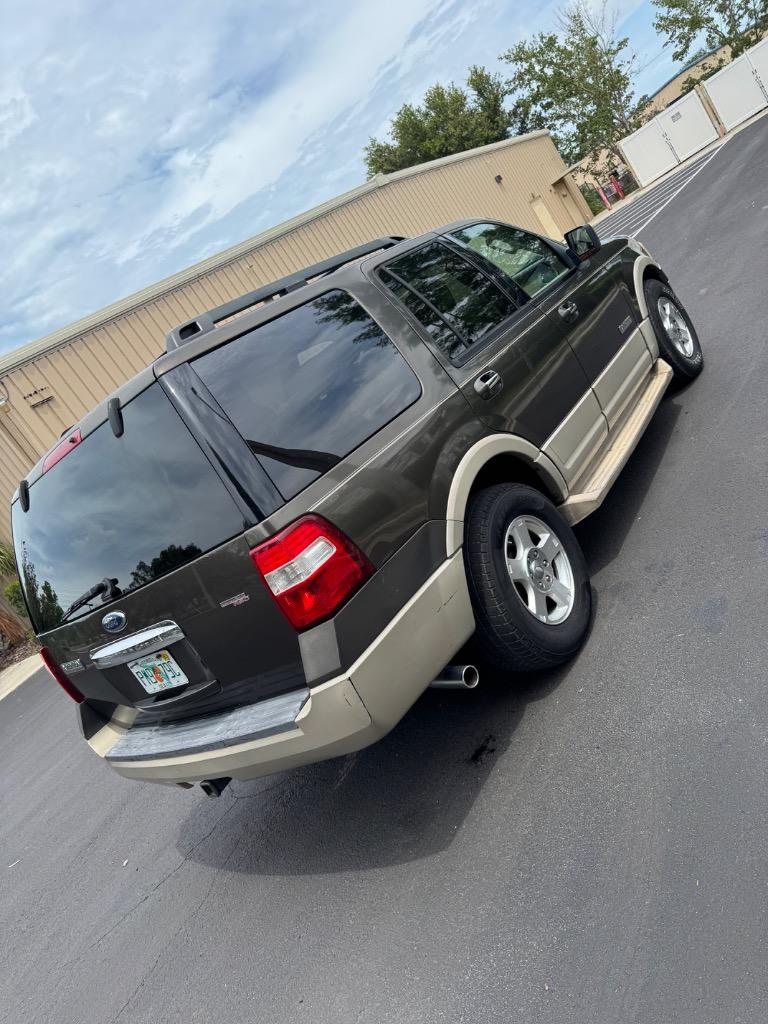 2008 Ford Expedition - $3,699