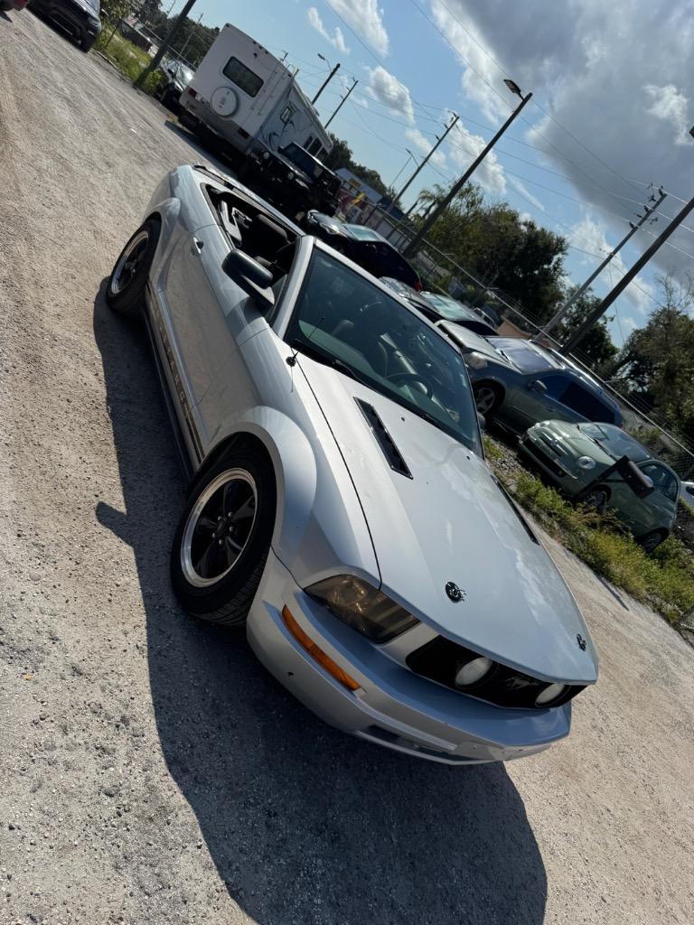 2005 Ford Mustang - $3,499