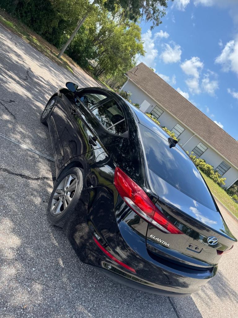 2018 Hyundai Elantra