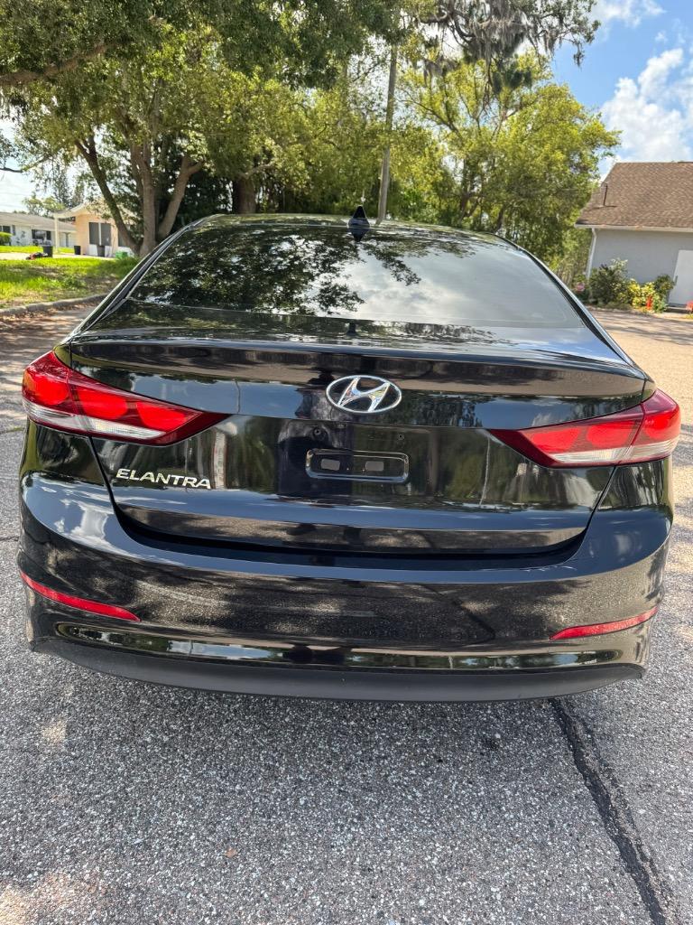 2018 Hyundai Elantra