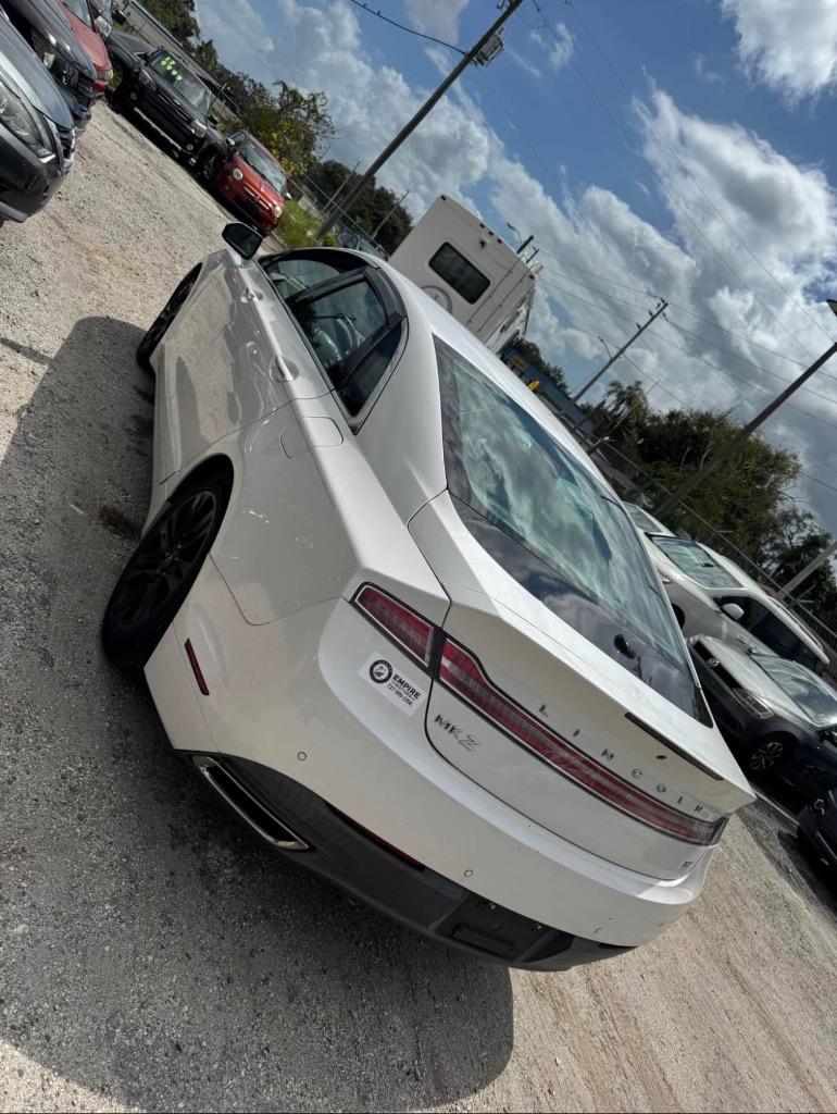 2013 Lincoln MKZ
