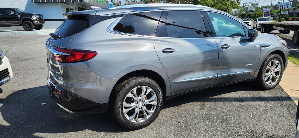 2018 Buick Enclave Avenir photo