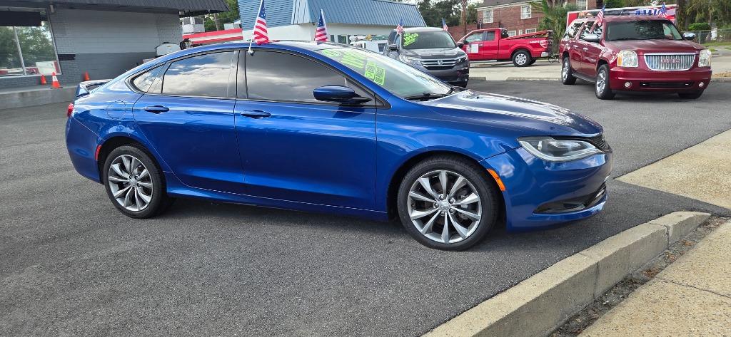 2016 Chrysler 200