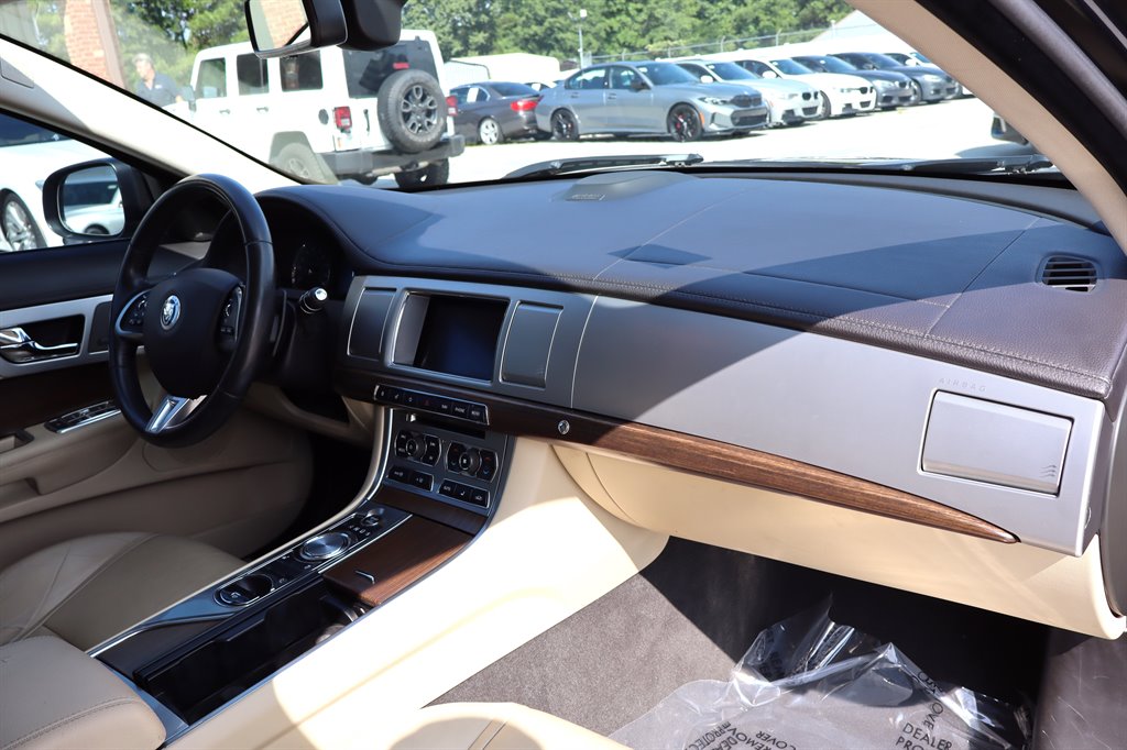 2013 Jaguar XF - $9,995