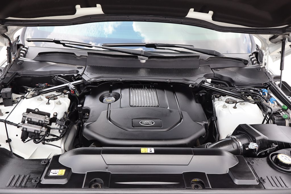 2018 Land Rover Range Rover Sport - $17,995
