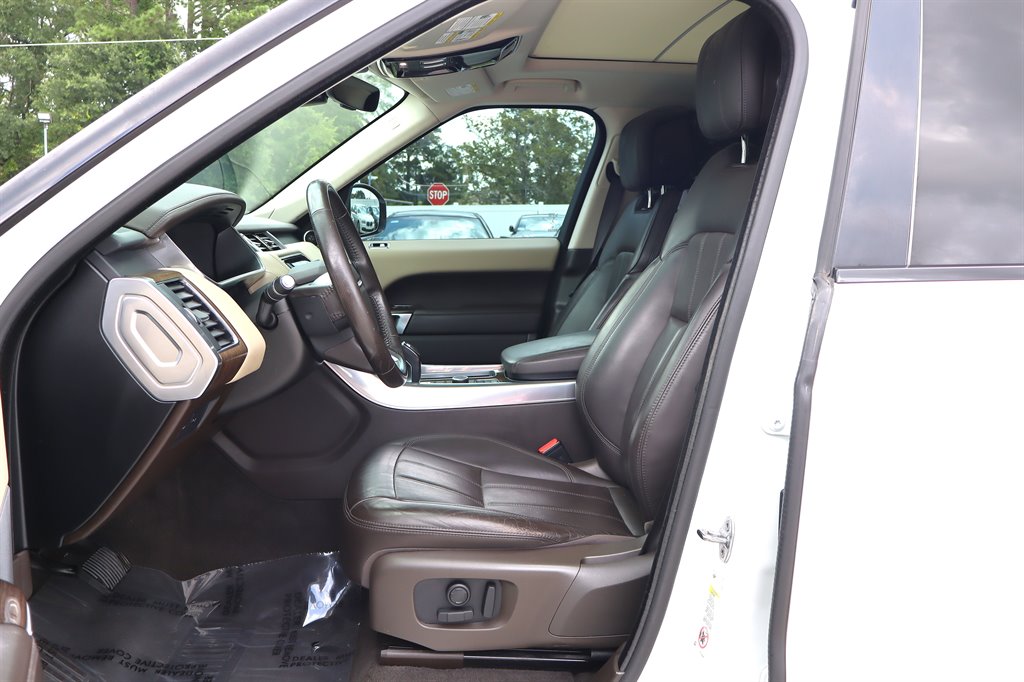 2018 Land Rover Range Rover Sport - $17,995