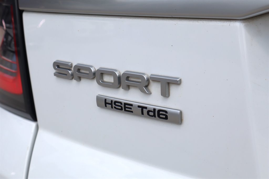 2018 Land Rover Range Rover Sport - $17,995