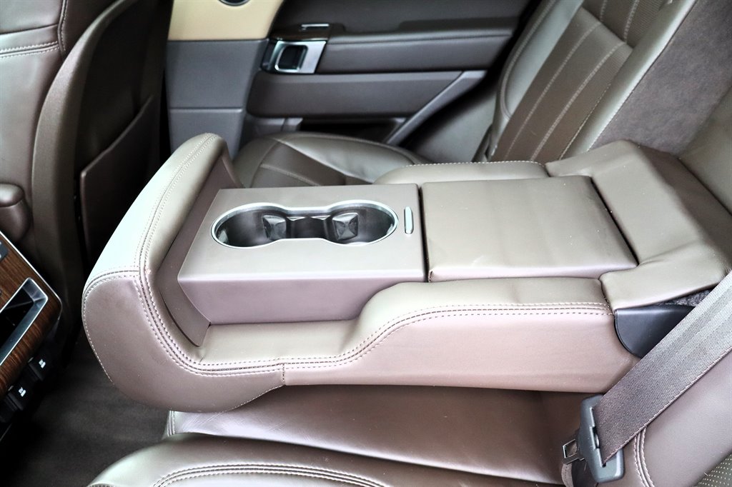 2018 Land Rover Range Rover Sport - $17,995