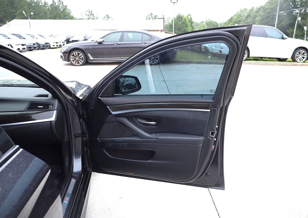 2013 BMW 550i - $9,995