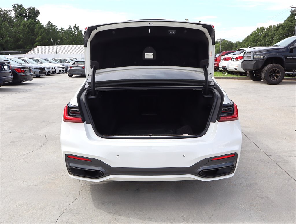 2020 BMW 740i - $23,995
