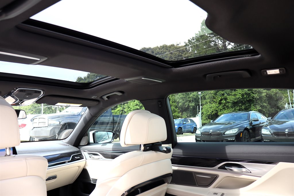2020 BMW 740i - $23,995