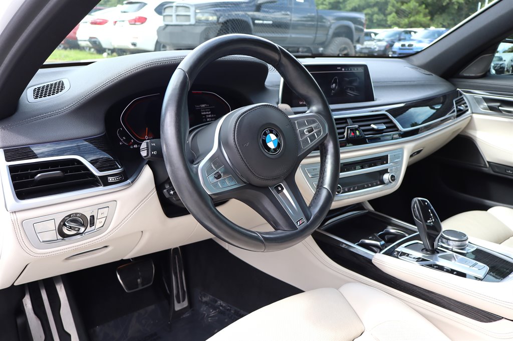 2020 BMW 740i - $23,995