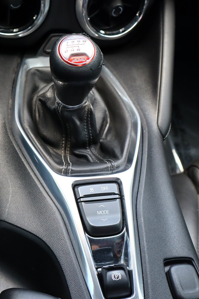 2016 Chevrolet Camaro - $29,995