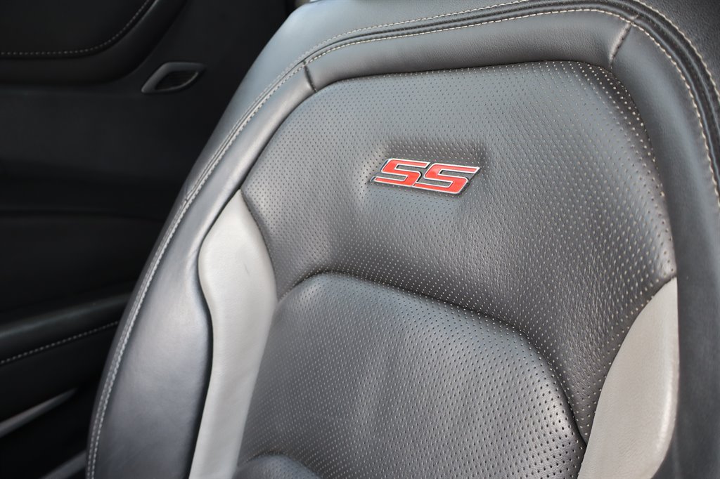 2016 Chevrolet Camaro - $29,995