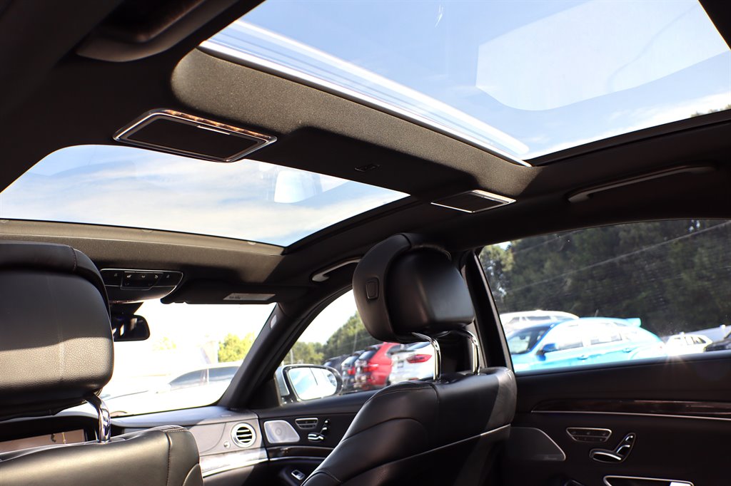 2015 Mercedes-Benz S-class - $18,995