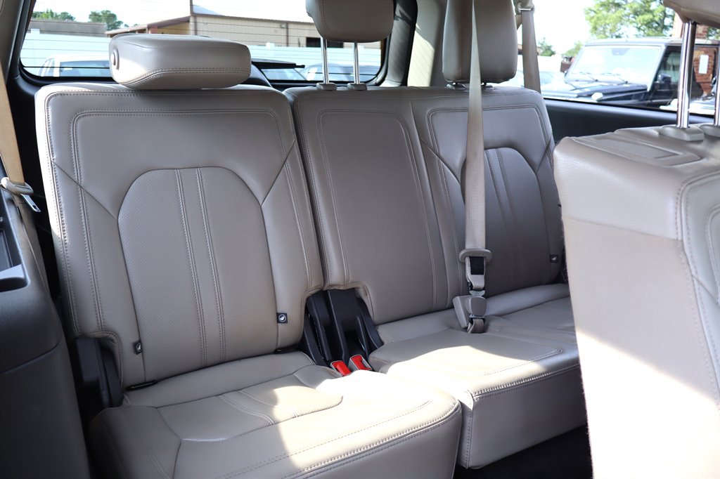 2018 Ford Expedition - $17,995