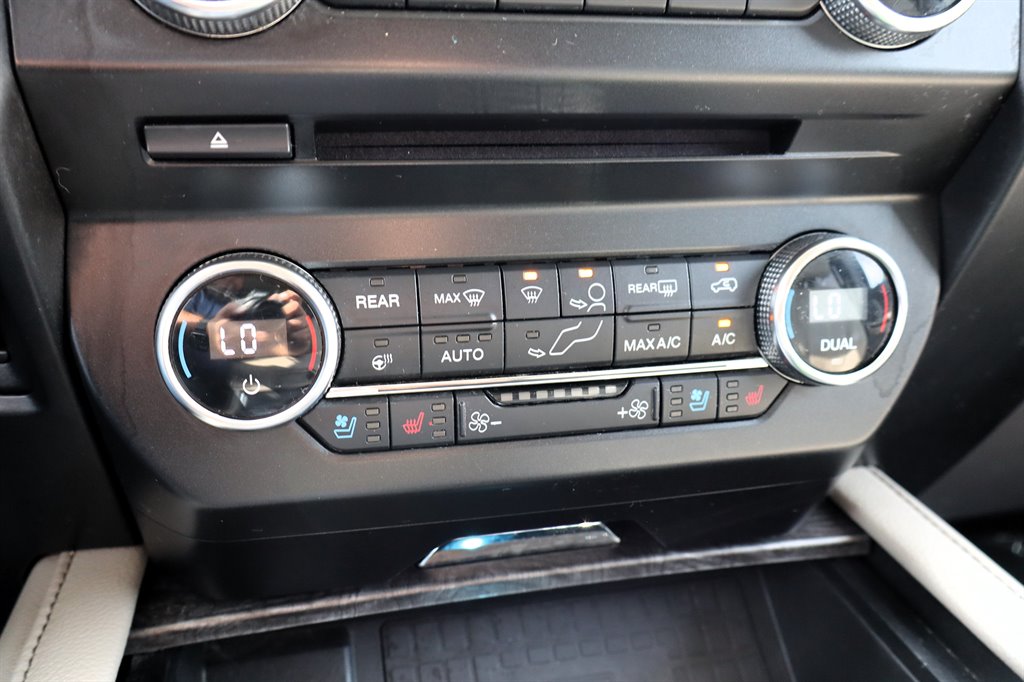 2018 Ford Expedition - $17,995