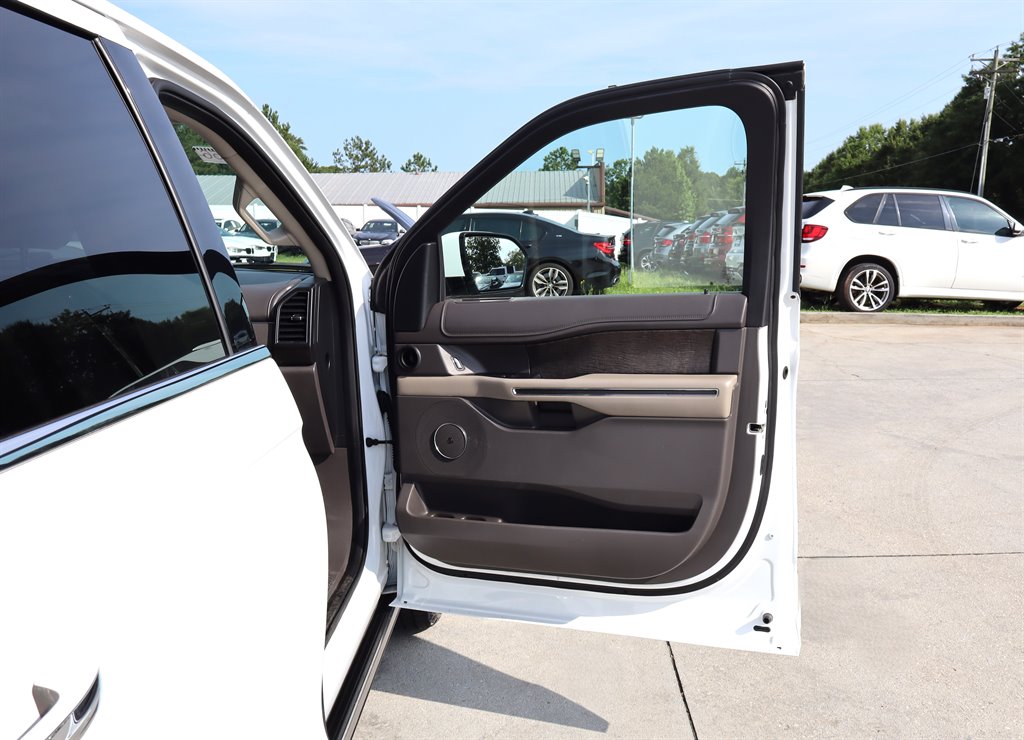 2018 Ford Expedition - $17,995