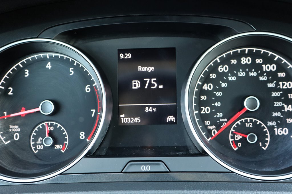 2019 Volkswagen Golf - $17,995