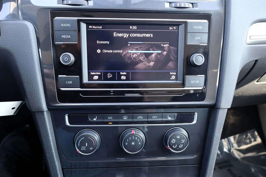 2019 Volkswagen Golf - $17,995