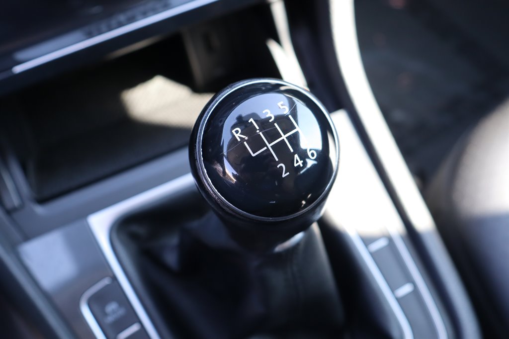 2019 Volkswagen Golf - $17,995