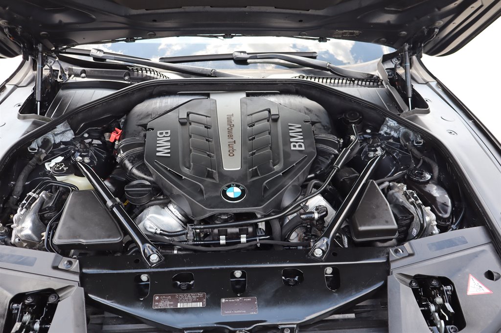 2013 BMW 750li, Alpina B7 - $10,995