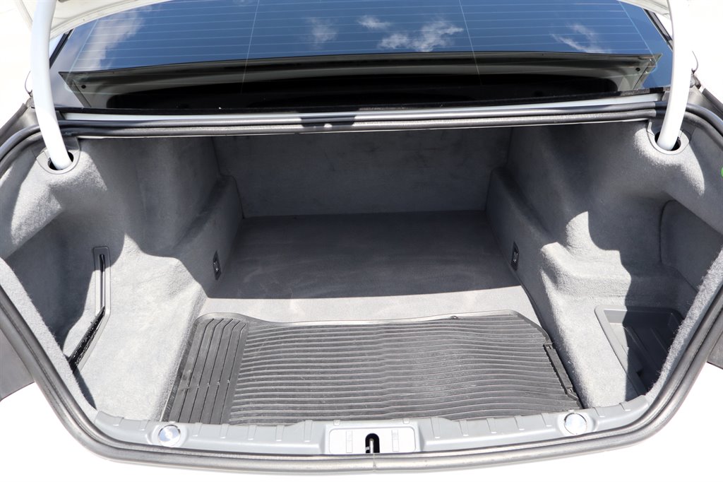 2015 BMW 750i, Alpina B7 - $11,995