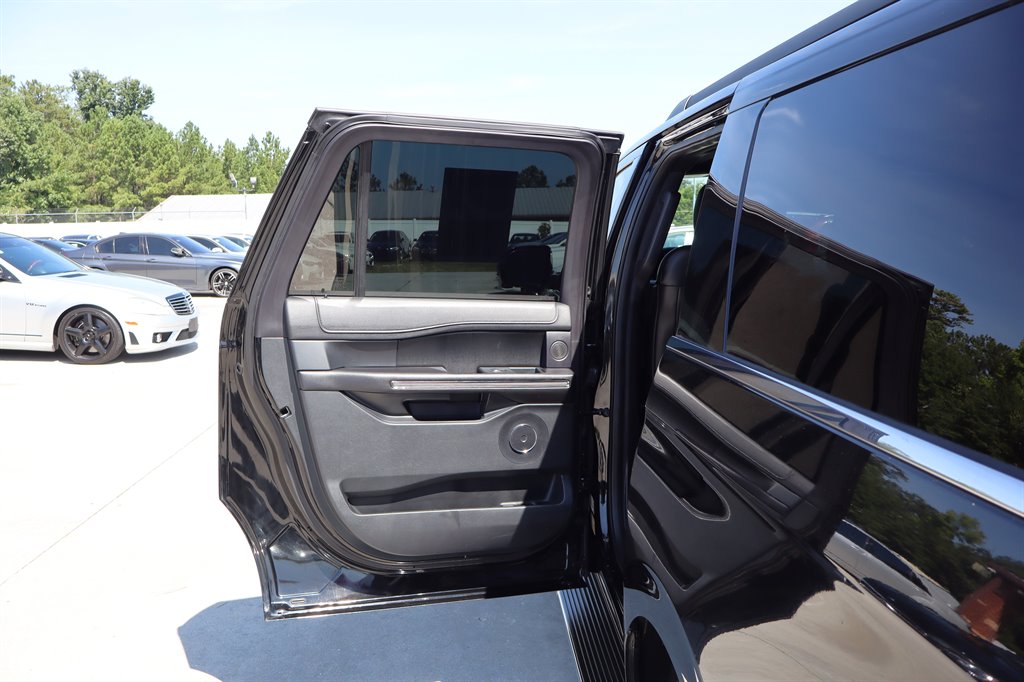 2018 Ford Expedition - $17,995