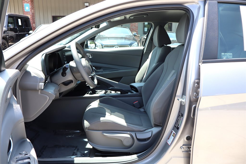 2023 Hyundai Elantra - $16,995
