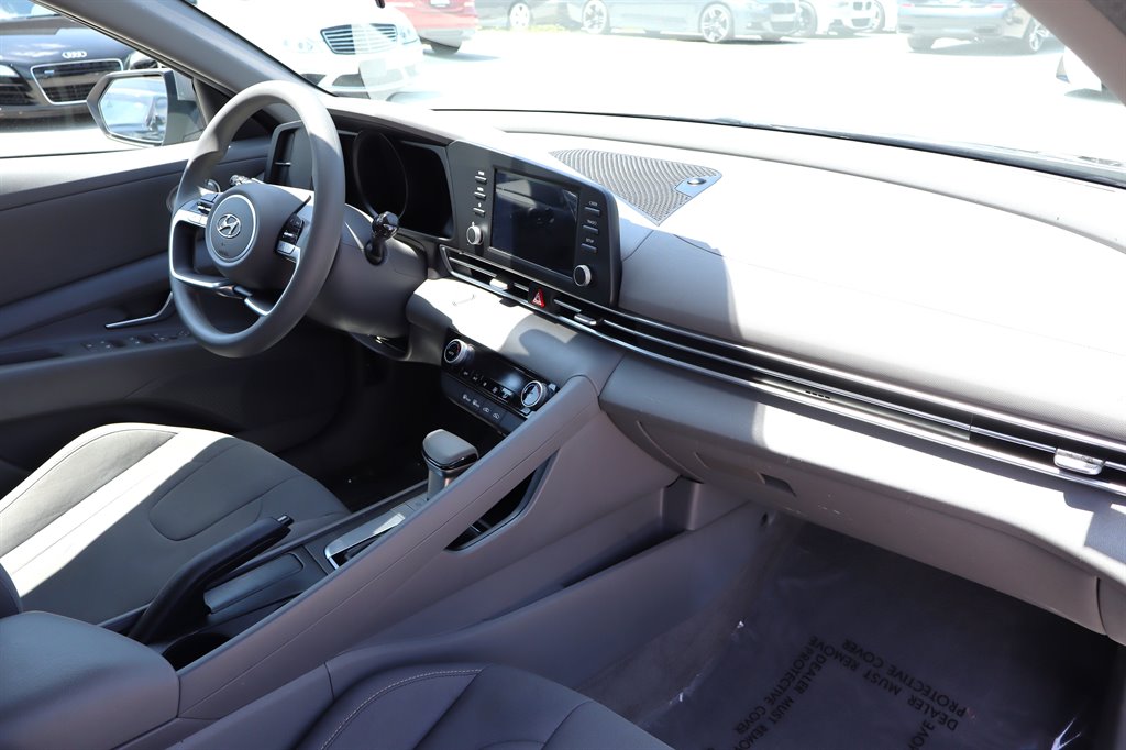 2023 Hyundai Elantra - $16,995