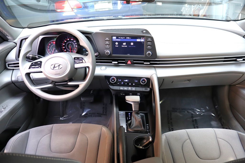 2023 Hyundai Elantra - $16,995
