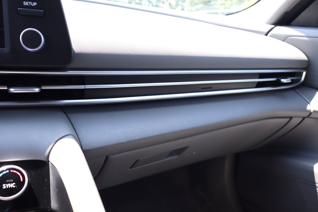 2023 Hyundai Elantra - $16,995