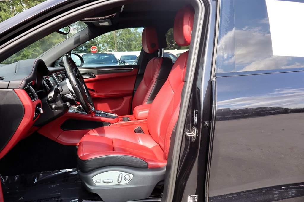 2015 Porsche Macan - $12,995