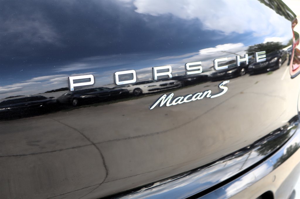 2015 Porsche Macan - $12,995