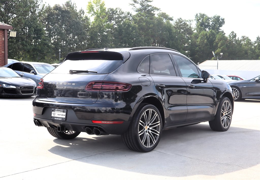2015 Porsche Macan - $12,995