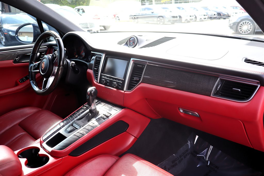 2015 Porsche Macan - $12,995