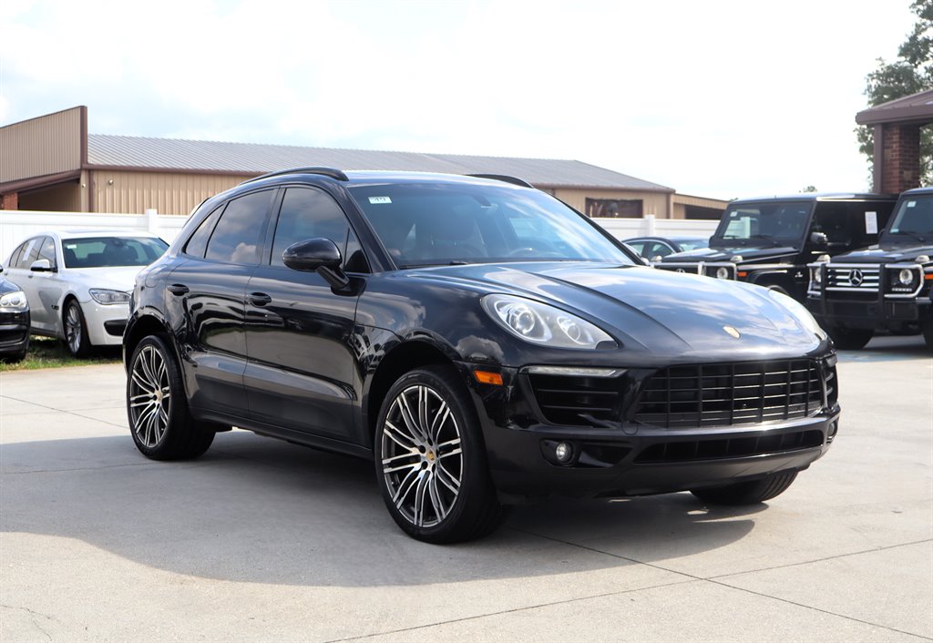2015 Porsche Macan - $12,995