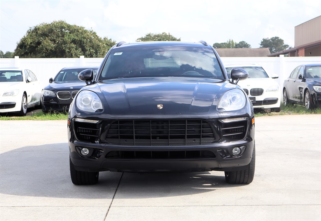 2015 Porsche Macan - $12,995